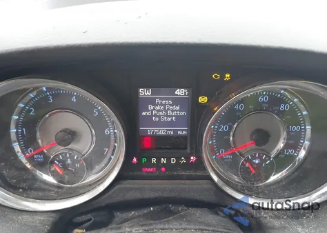 2016 Chrysler Town & Country Touring из США, поврежденный, VIN 2C4RC1BG5GR189825